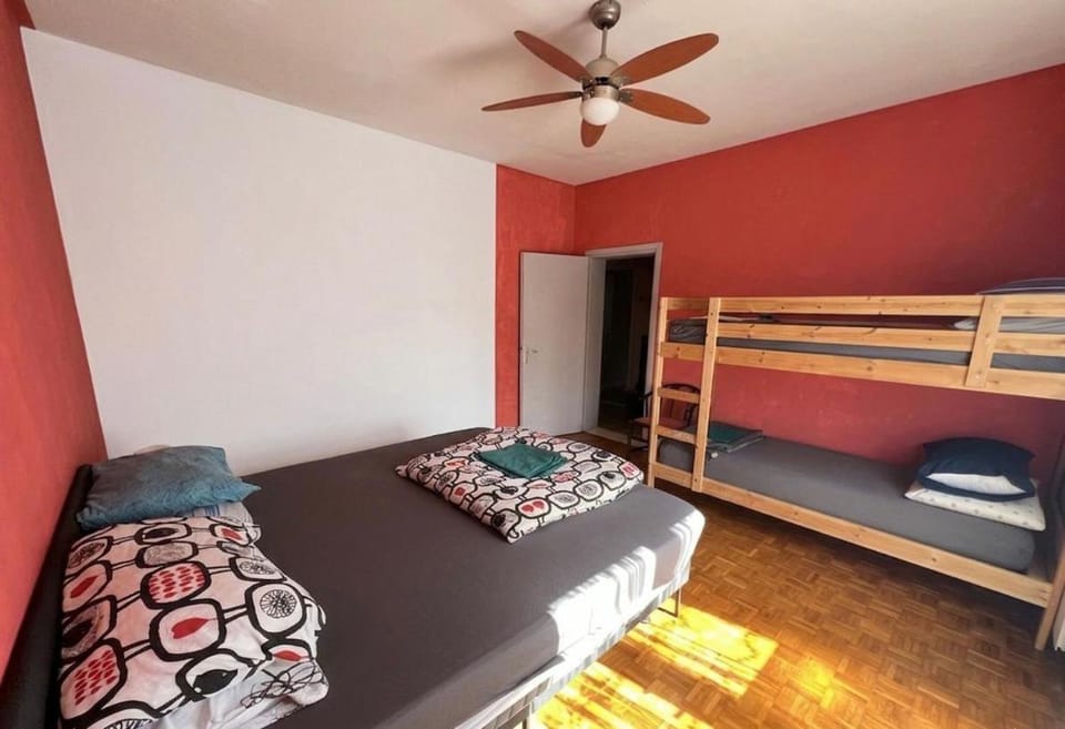 Bed, Bedroom, bunk bed