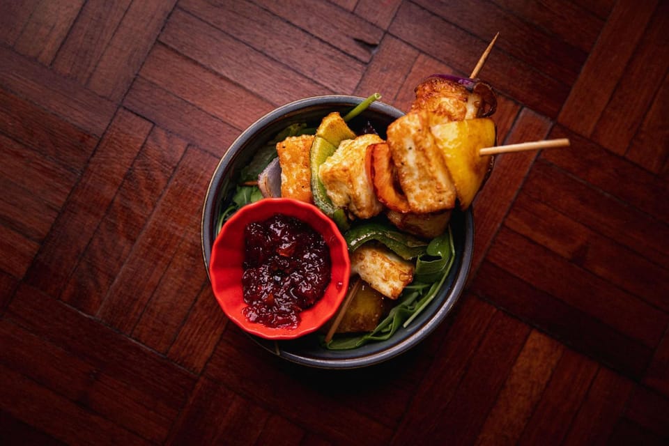 Restaurant/places to eat, Food and drinks