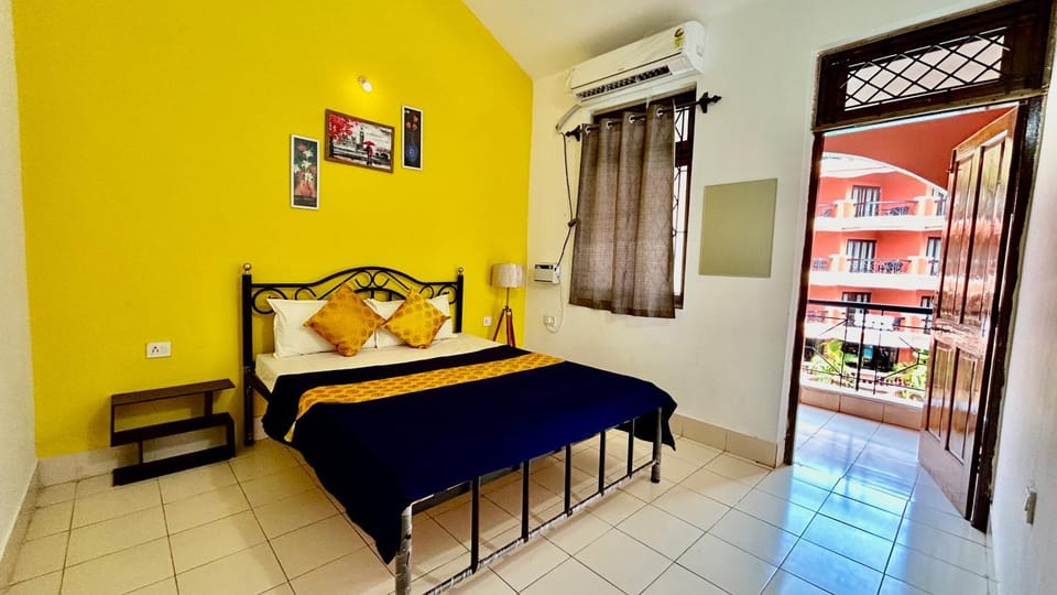 Bedroom, air conditioner