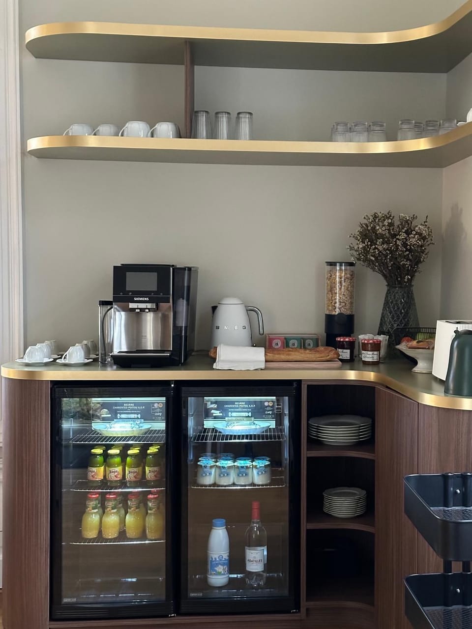 Coffee/tea facilities, Food and drinks, Food, Breakfast, toaster