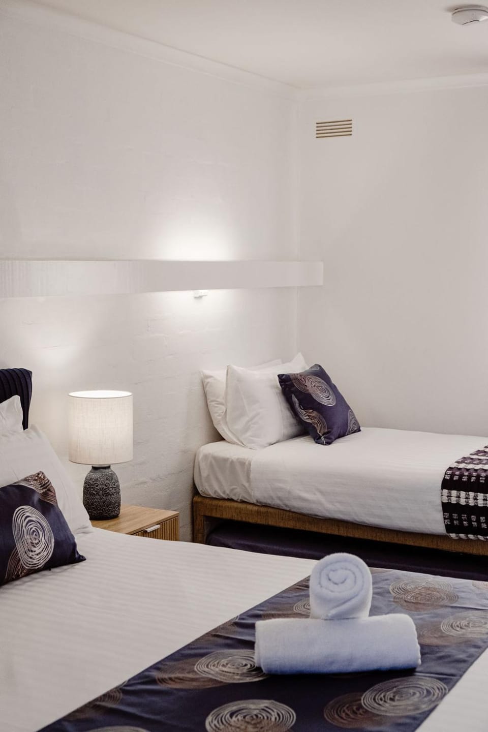 Caledonian Inn - The Stump Motel in Port Fairy