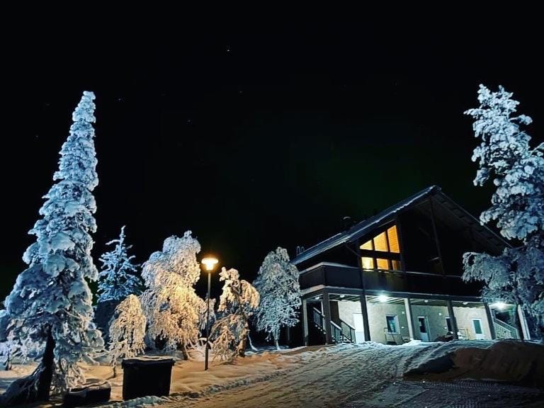 Property building, Night, Neighbourhood, Natural landscape, Winter, pet friendly