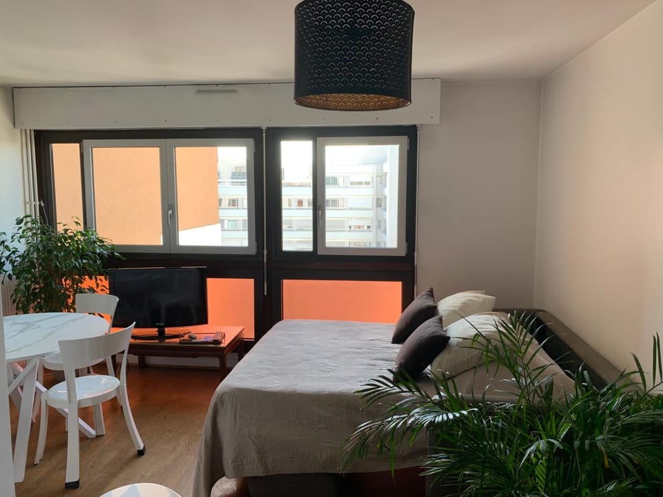 Appartement lumineux 2 pièces Paris – idéal famille Apartment in Paris