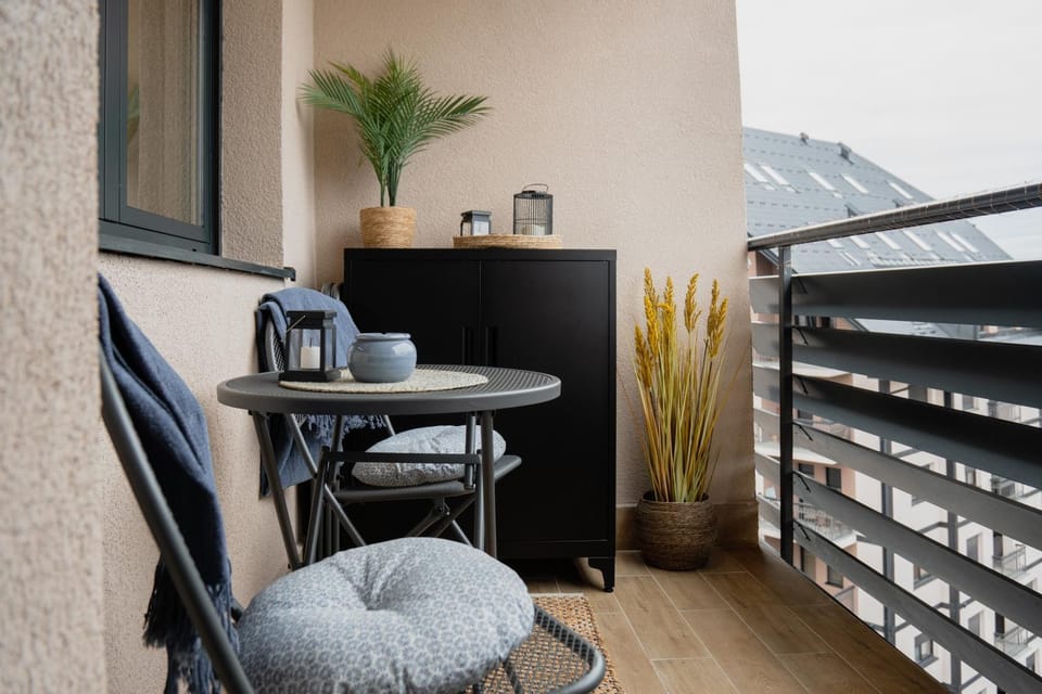 View (from property/room), Balcony/Terrace, Seating area