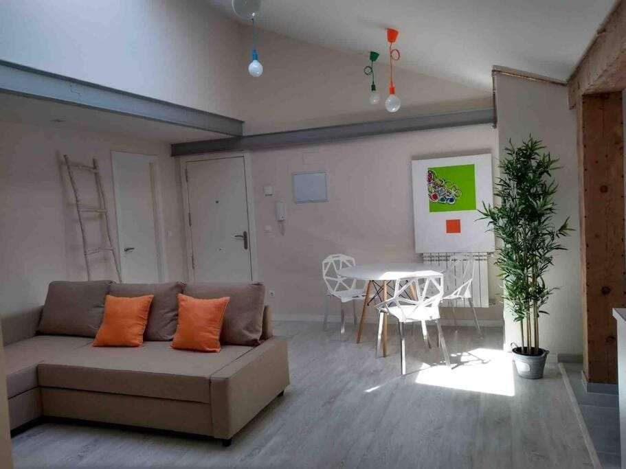 Apartamento de diseño. Moderno y acogedor. 2 Apartment in Santander