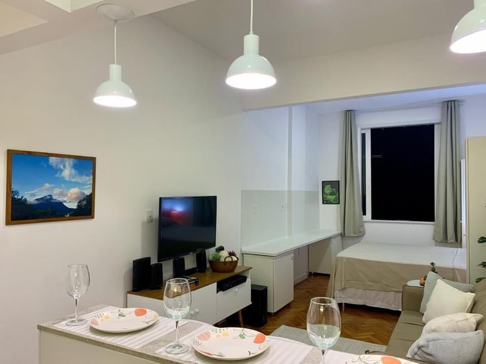 Loft Inteiro Copacabana Decorado 2 quadras da praia Apartment in Rio de Janeiro