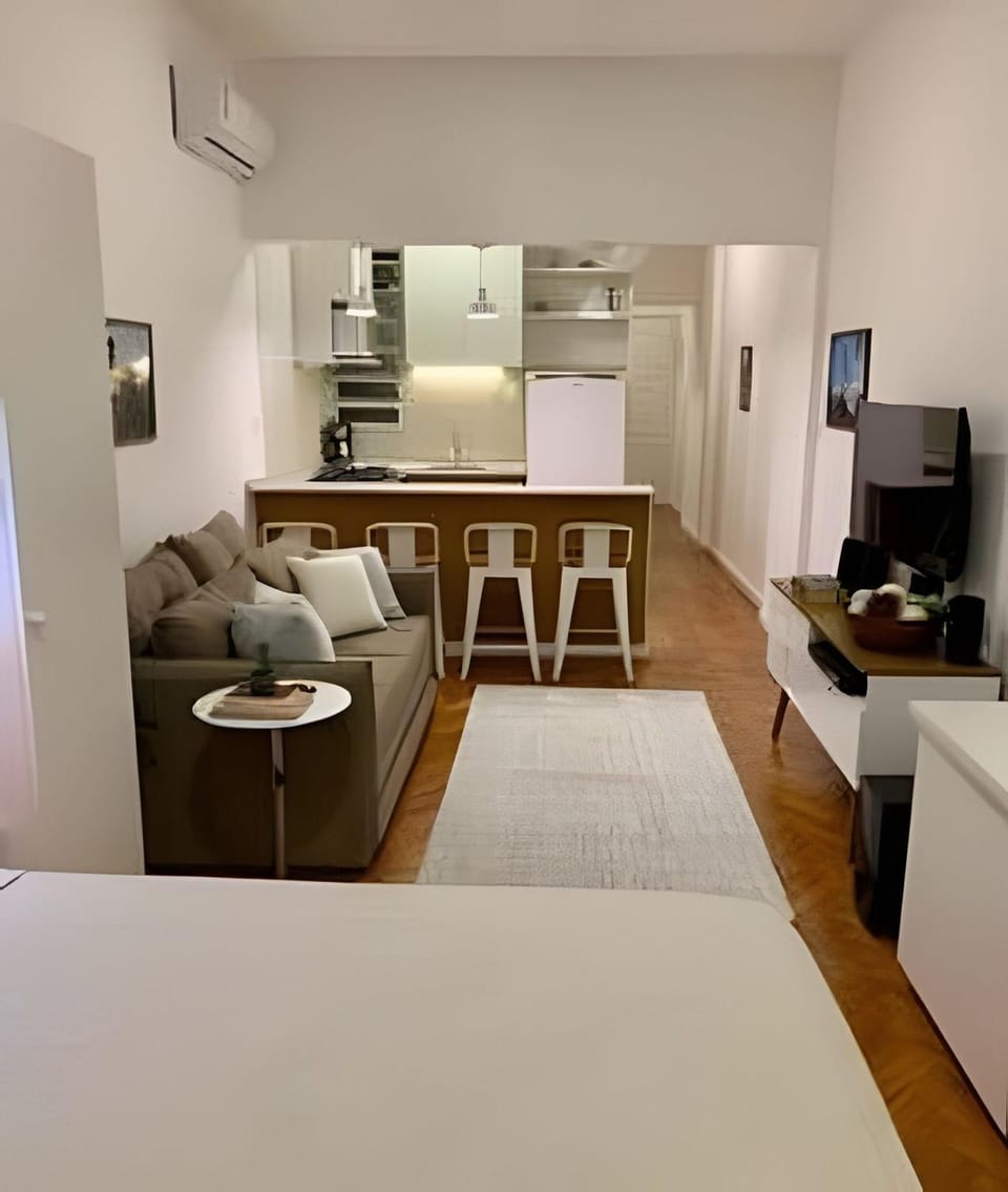 Loft Inteiro Copacabana Decorado 2 quadras da praia Apartment in Rio de Janeiro