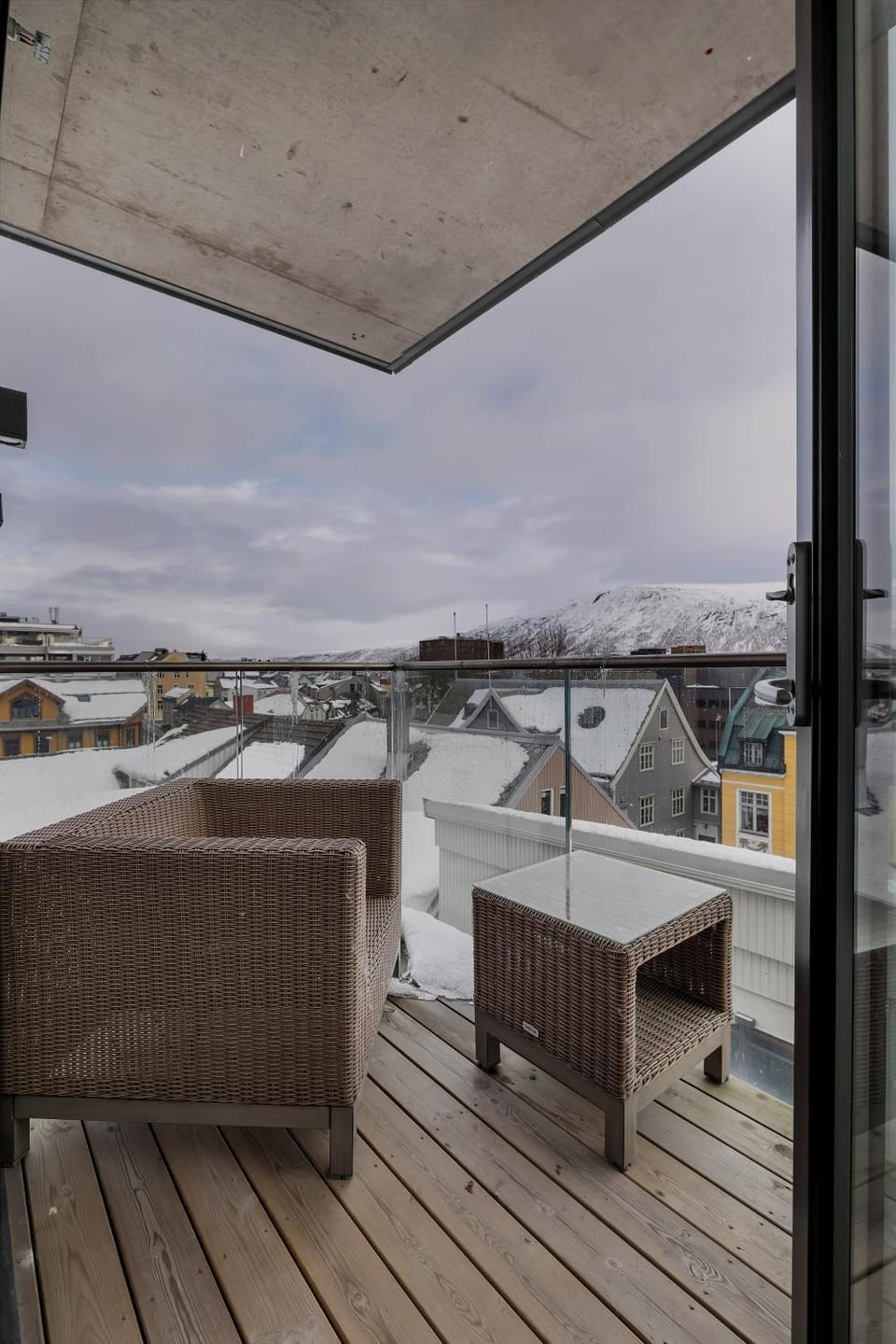 Natural landscape, Winter, View (from property/room), Balcony/Terrace, Seating area
