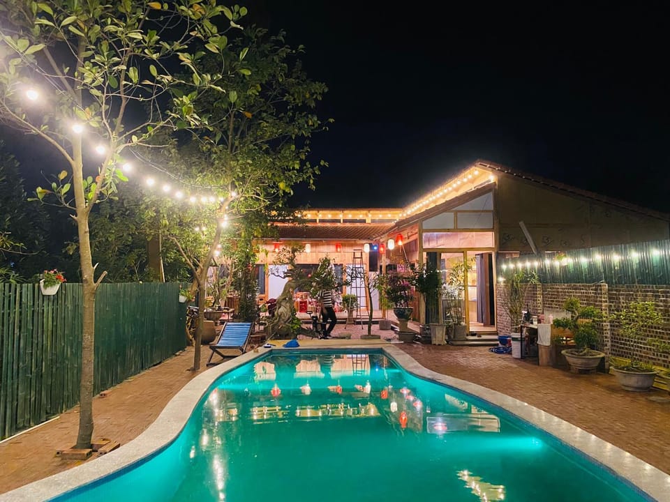 Property building, Swimming pool