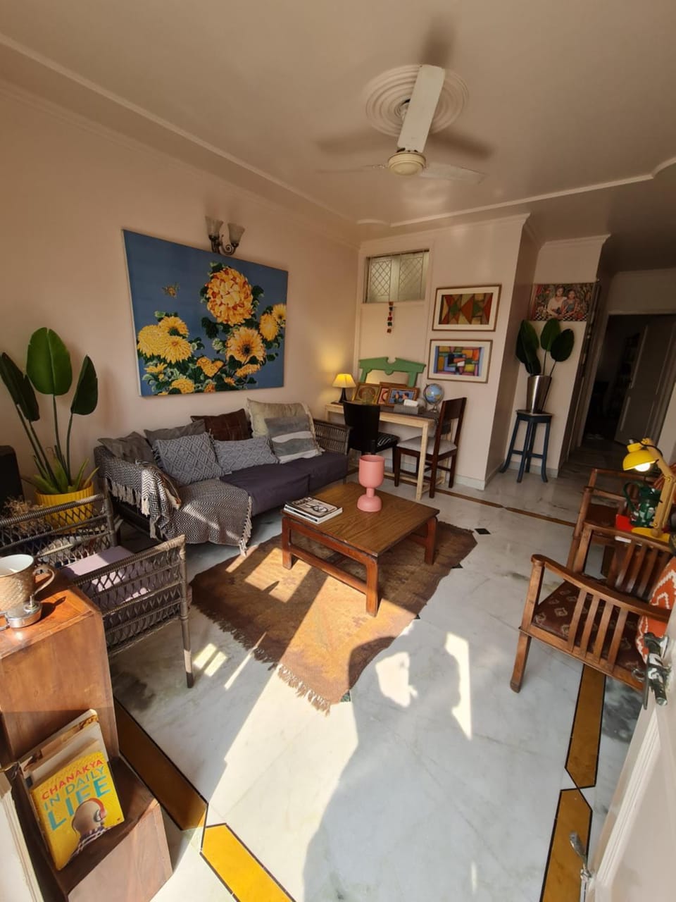 Living room, Seating area