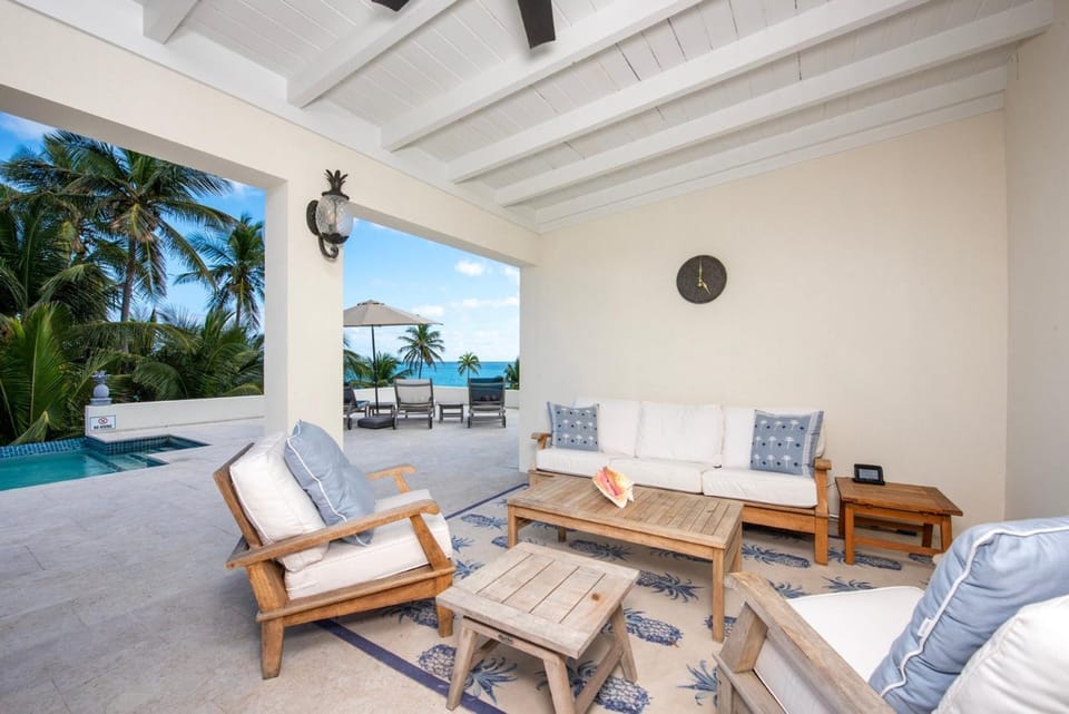 Pineapple House home House in North Eleuthera