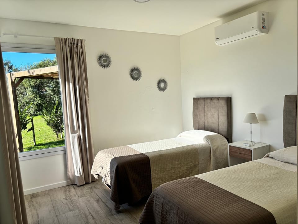 Bed, Bedroom, air conditioner