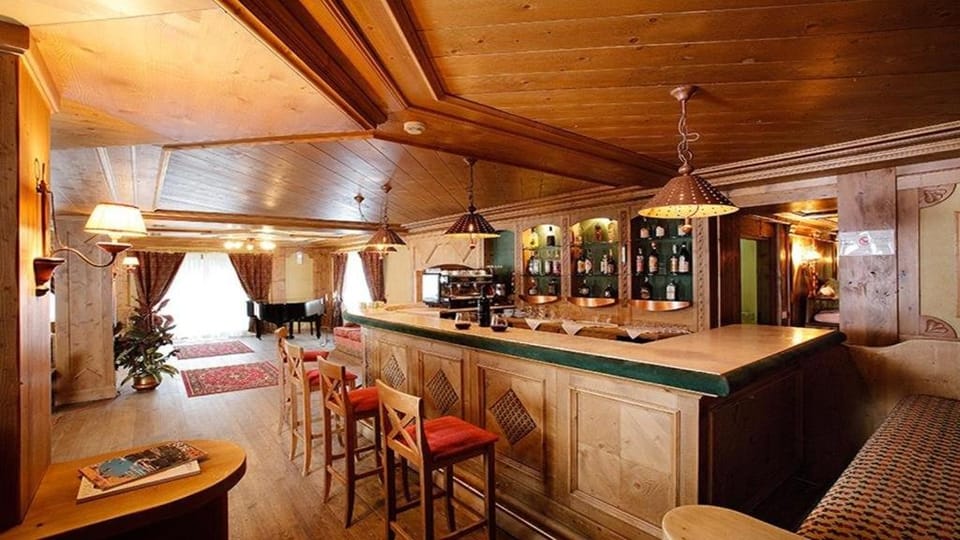 Lounge or bar