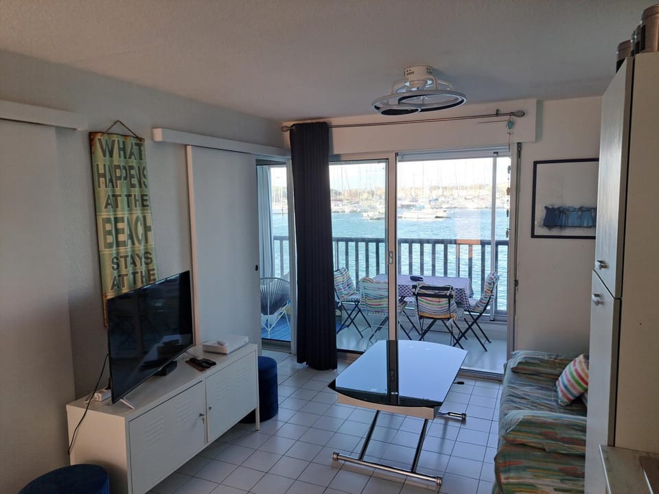 La Brigantine 591, T3, vue mer, parking, wifi Apartment in Agde