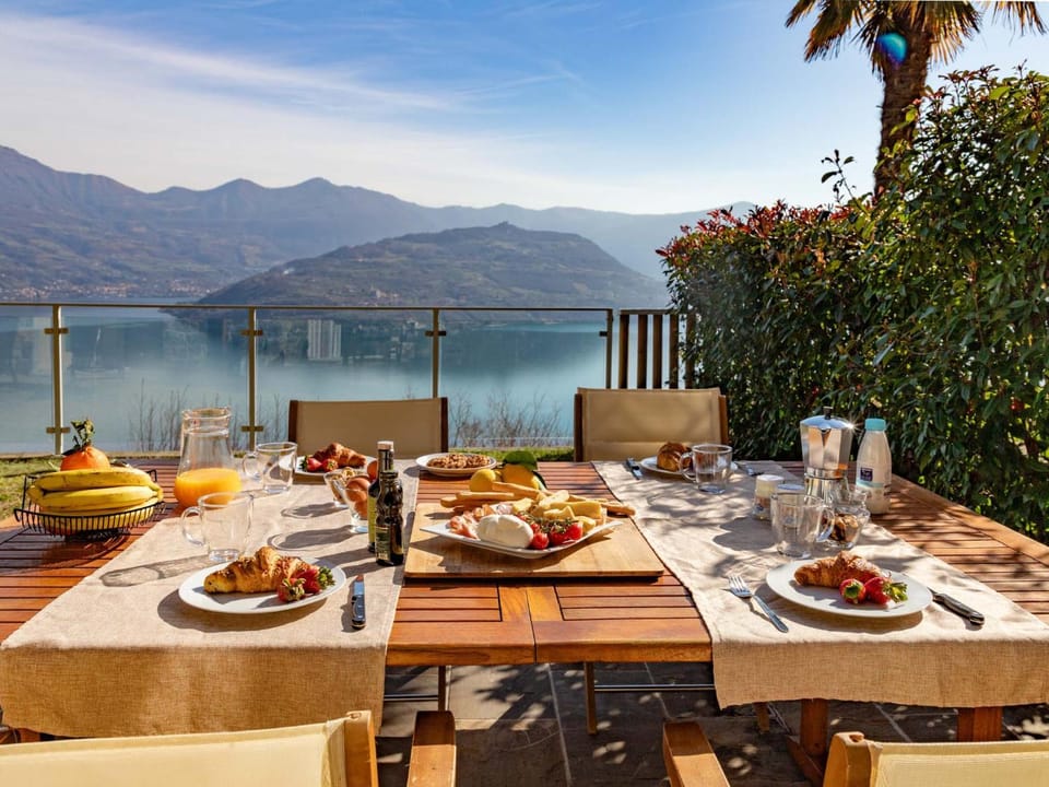 View (from property/room), View (from property/room), Balcony/Terrace