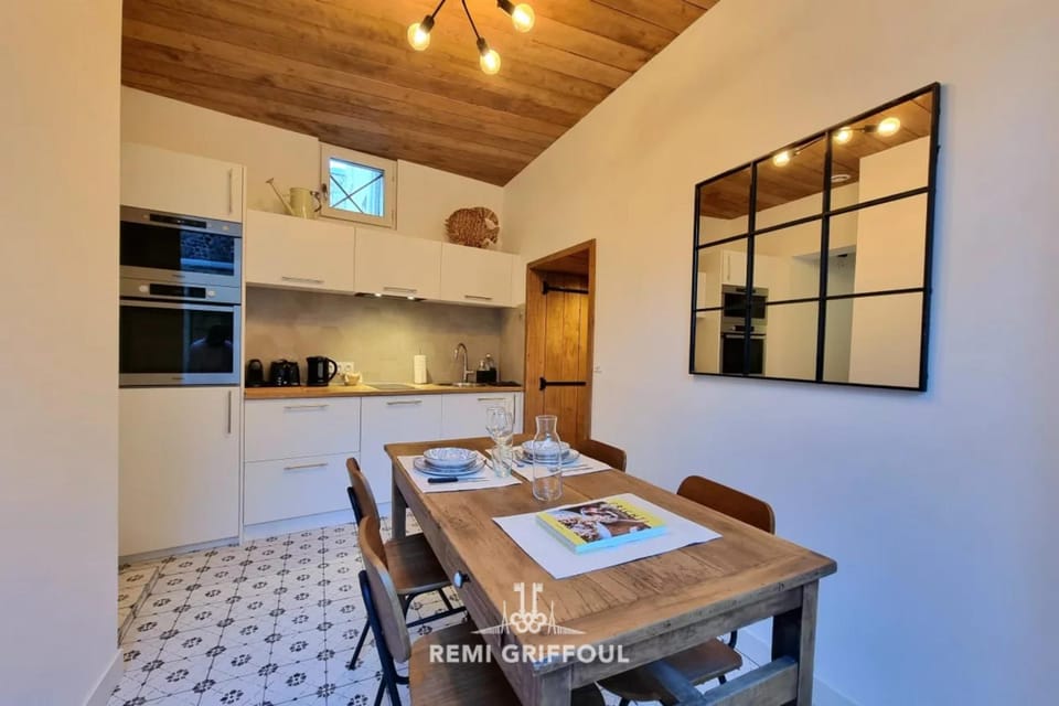 La Cabane de Champlain Terrace City Center 2 Guests Apartment in Honfleur