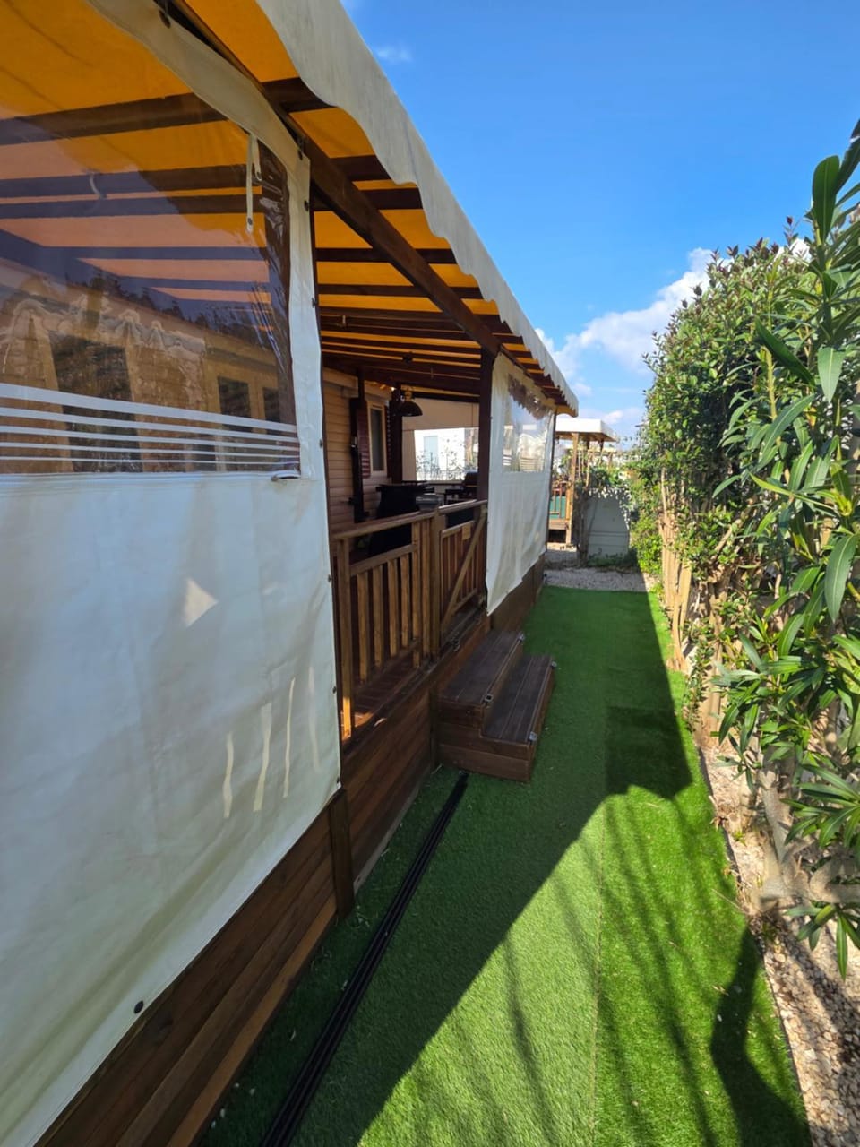 Fabuleux mobil-homme 4/6 personnes Campground/ 
RV Resort in Fréjus