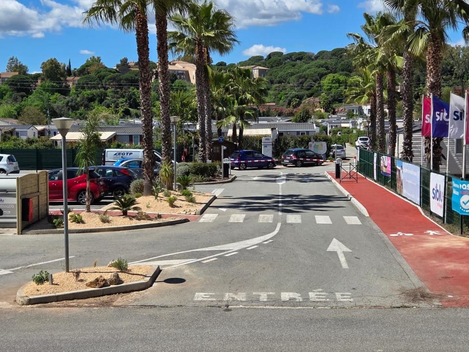 Fabuleux mobil-homme 4/6 personnes Campground/ 
RV Resort in Fréjus