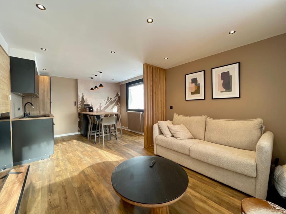 TV and multimedia, Living room, Dining area, kitchen