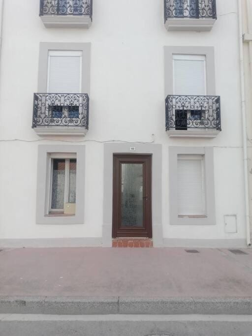 Studio équipé 2 personnes, Port la Nouvelle centre Apartment in Port-la-Nouvelle