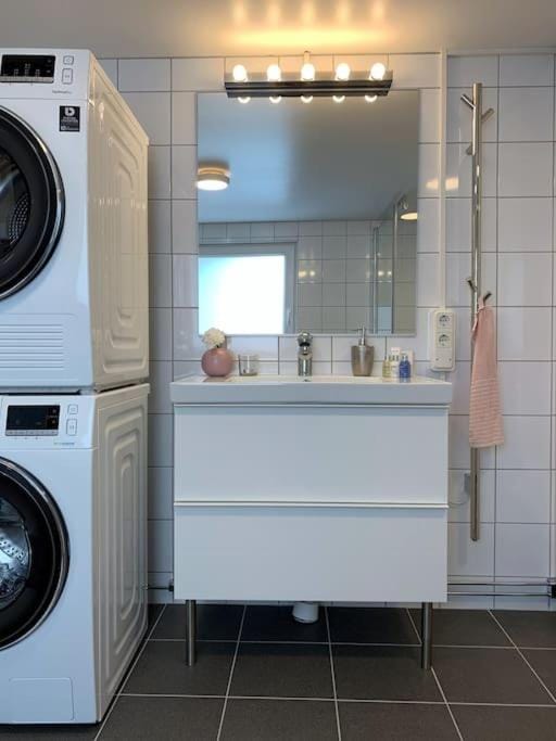 Bo bekvämt i eget hus Apartment in Skåne County