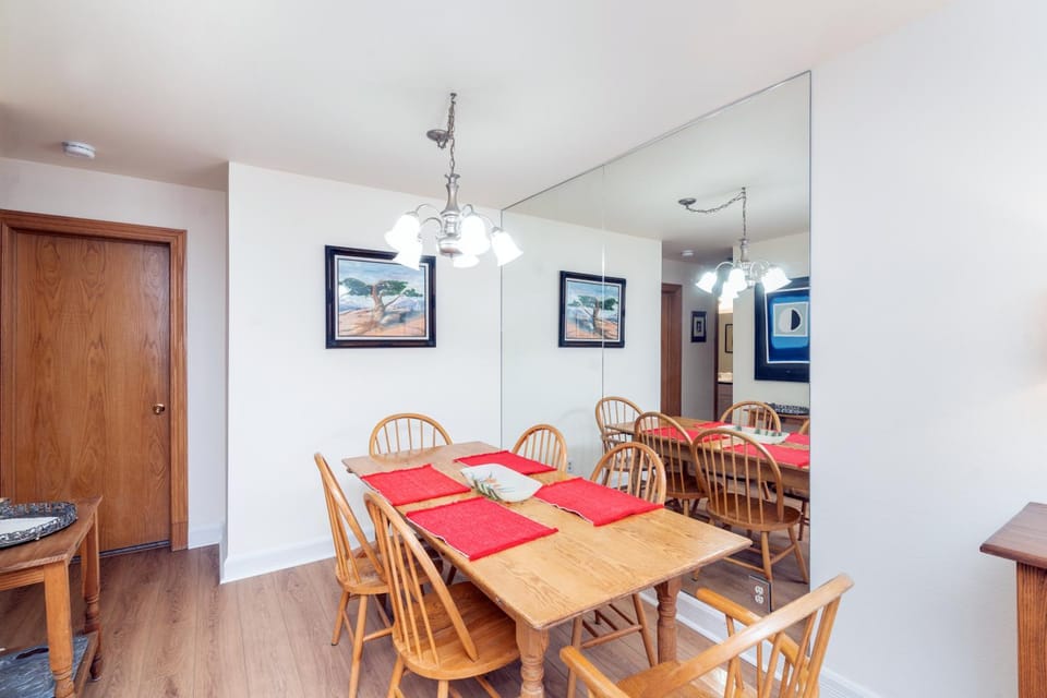 Cimarron Slopeside Retreat Ski In Ski Out House in Telluride