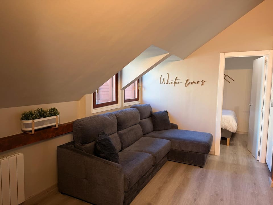 Acogedor Ático en el Corazón de Formigal - Esquía sin llaves Apartment in Formigal