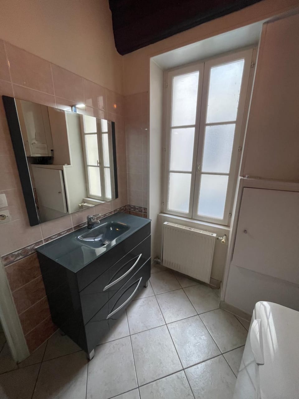 Résidence Le Zola composé de 3 appartements distincts en Hyper Centre de Dijon avec WIFI Apartment in Dijon