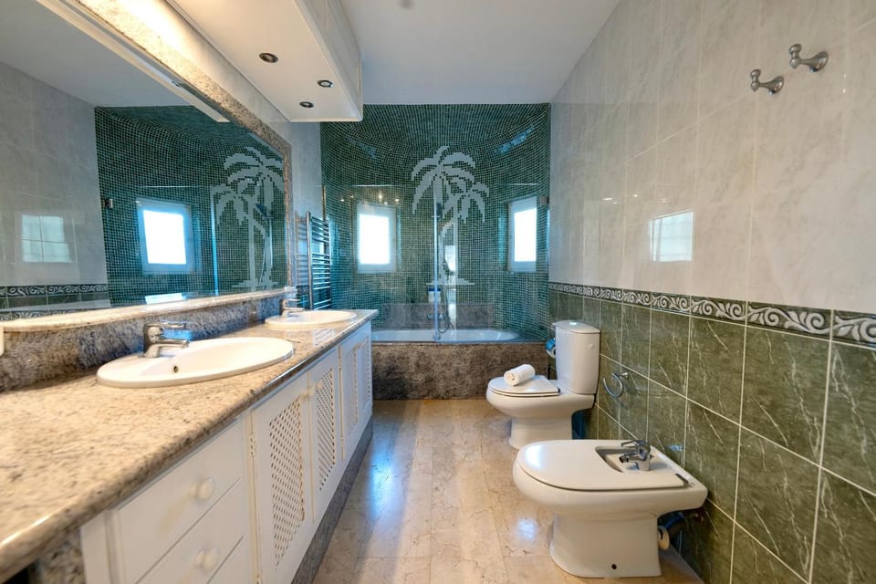 Shower, Toilet, Bathroom, Bath, bidet