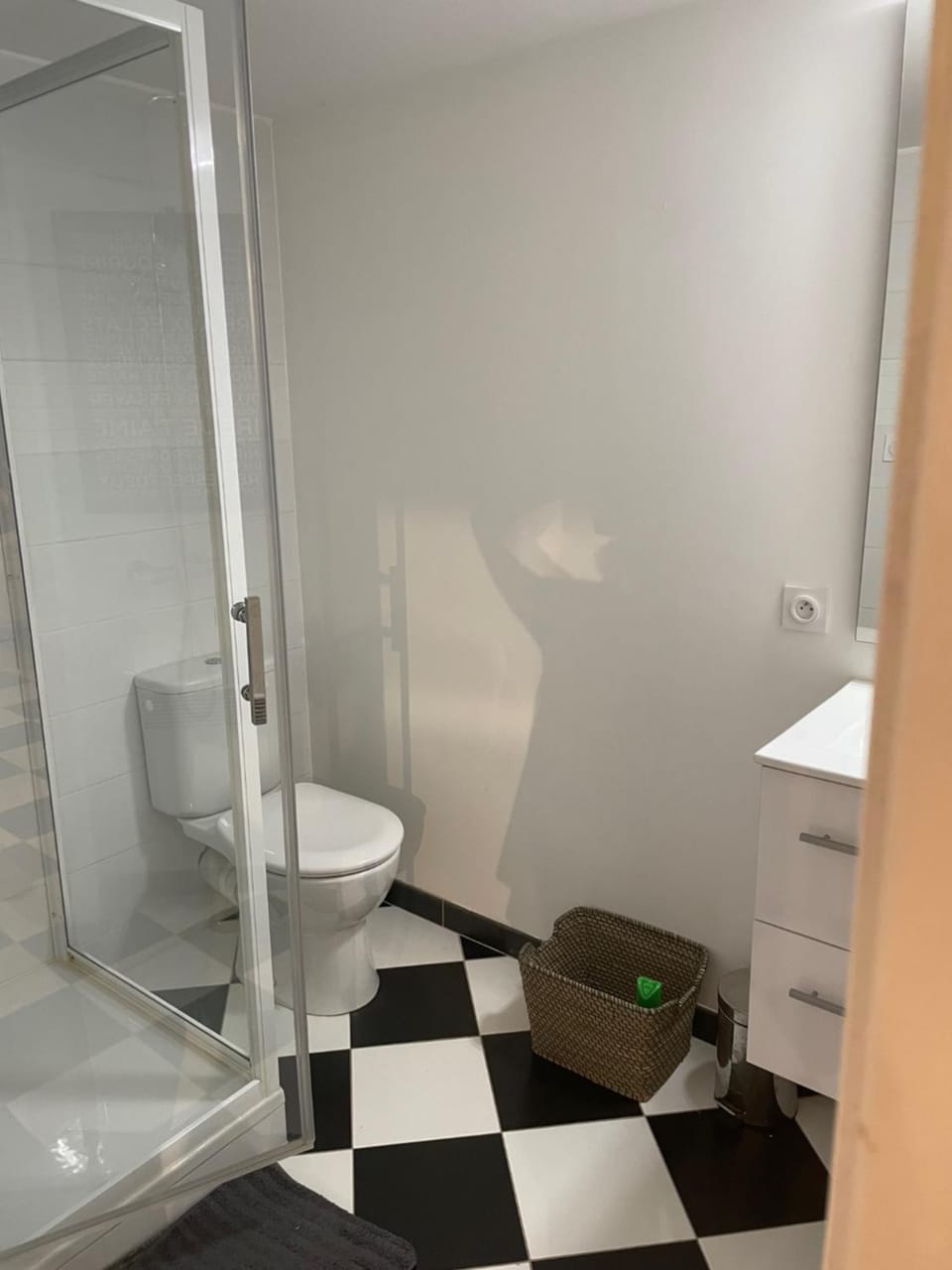 Shower, Toilet, Bathroom