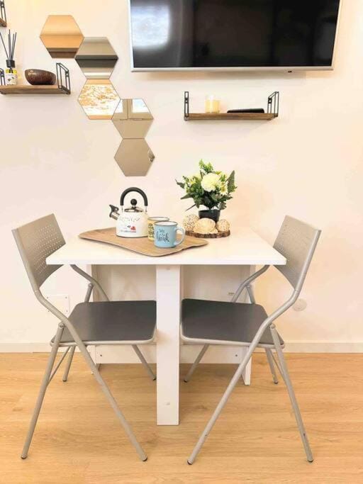 TV and multimedia, Dining area