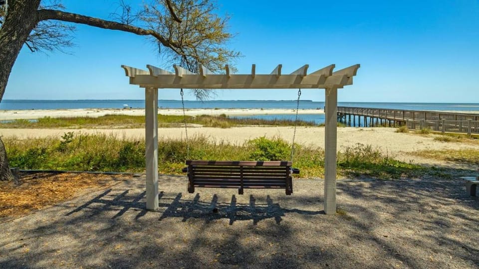 Walk to the Beach Waterfront Oasis Apartment in Hilton Head Island