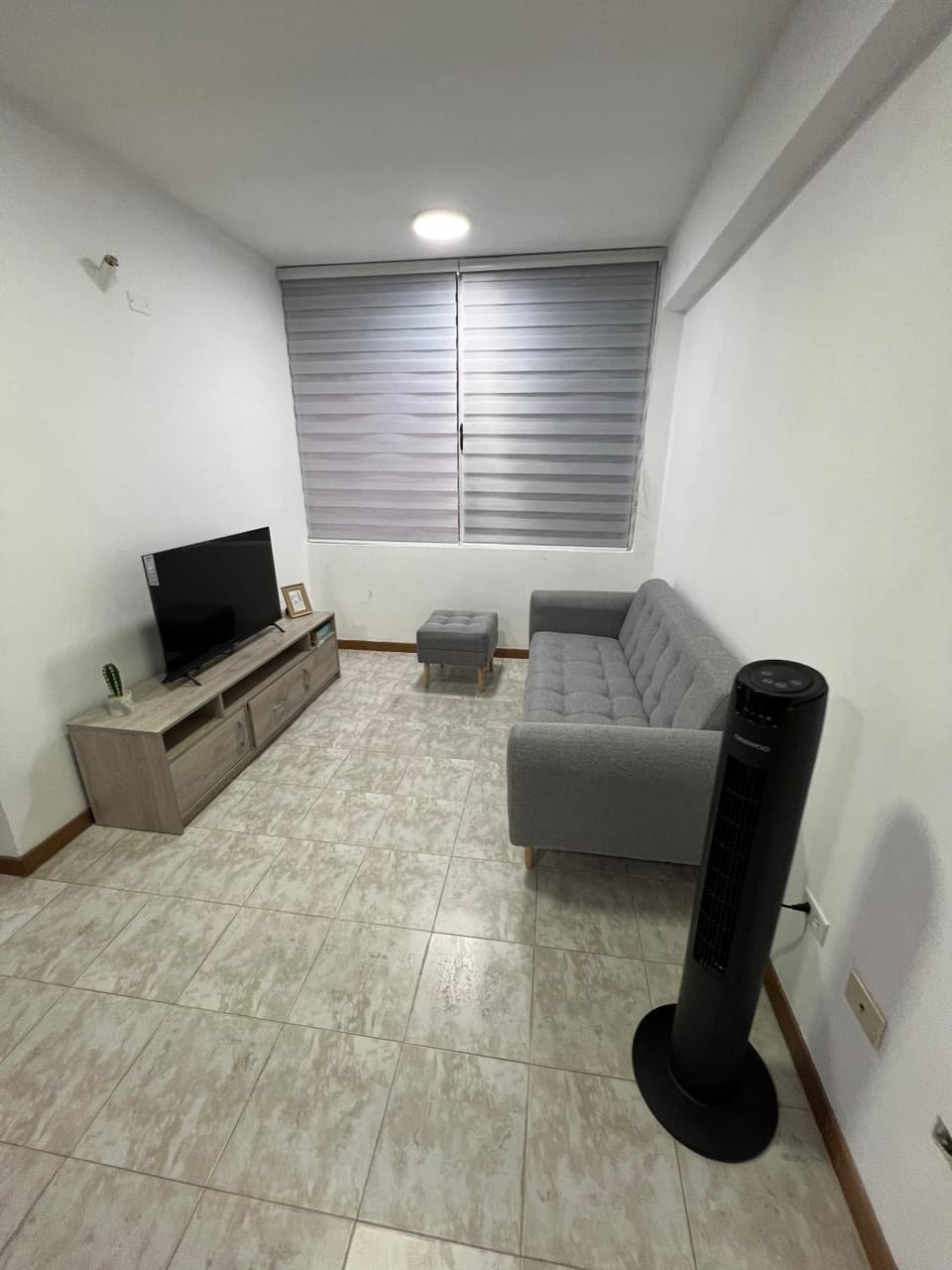 Communal lounge/ TV room, TV and multimedia, Seating area