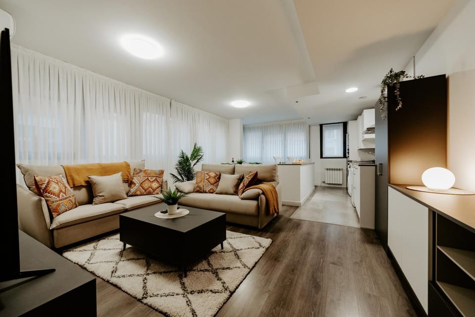 TV and multimedia, Kitchen or kitchenette, Living room, Seating area, minibar, pet friendly