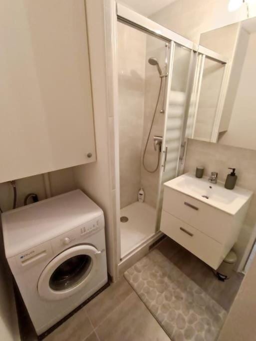 Appartement Centre port 4 pers Cap d'Agde Apartment in Agde
