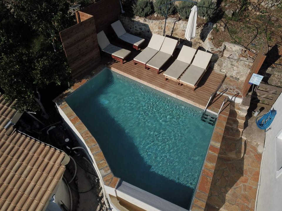 Day, Pool view, Swimming pool, sunbed
