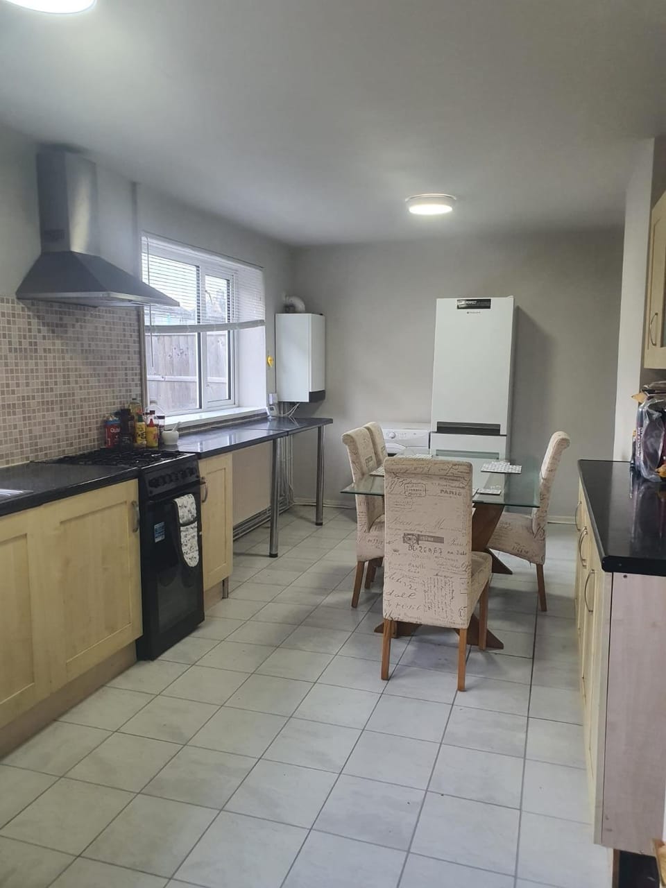 Amazing 3 Bedroom Entire House House in Nottingham