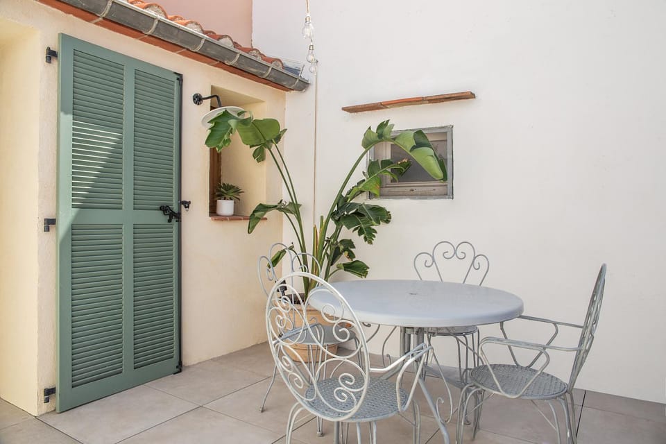 Patio, Balcony/Terrace