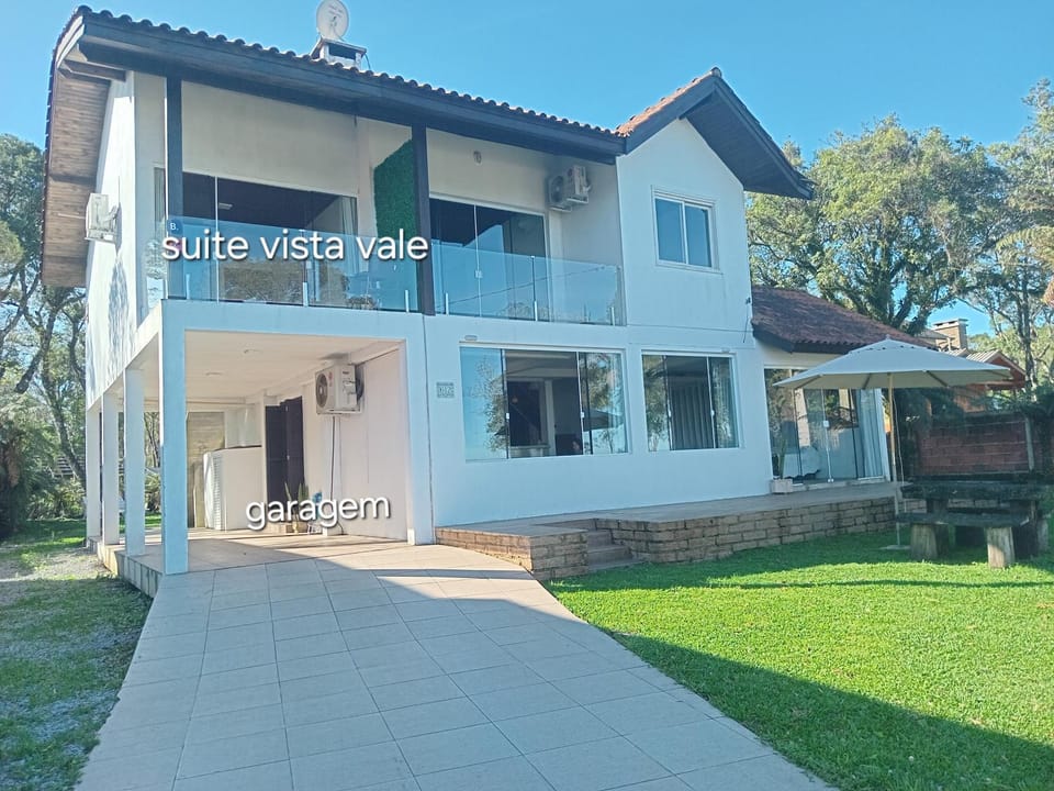 Property building, Day, Garden, Garden view