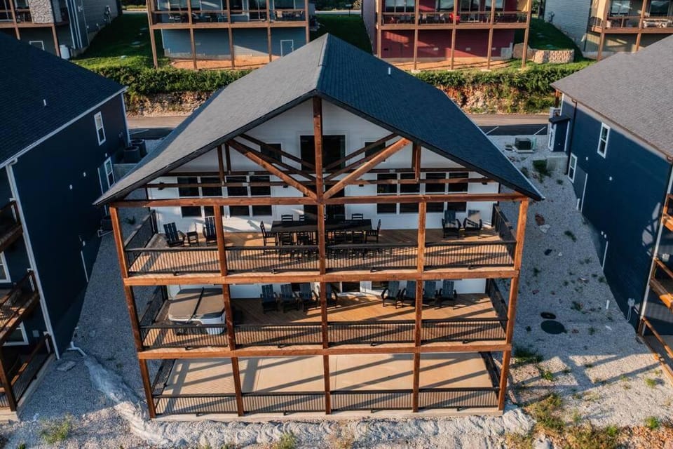 Property building, View (from property/room)