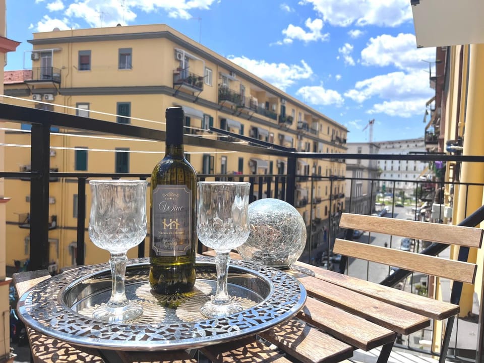 Property building, View (from property/room), Balcony/Terrace, Drinks, Alcoholic drinks