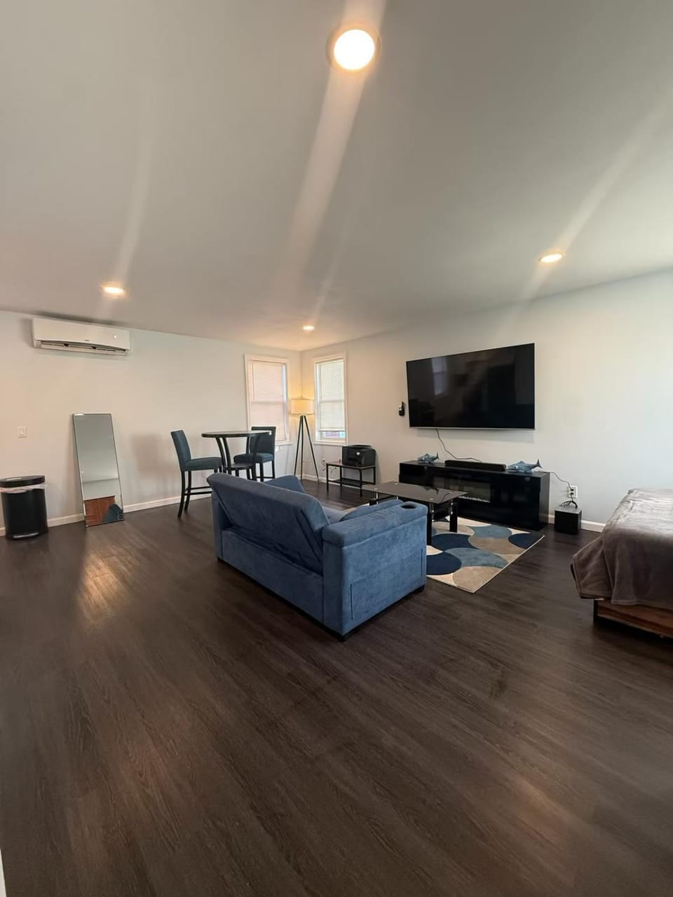 Communal lounge/ TV room, Living room