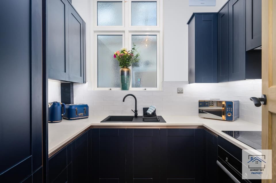 Isabella's Beach House Scarborough - 4 Bedroom House in Scarborough