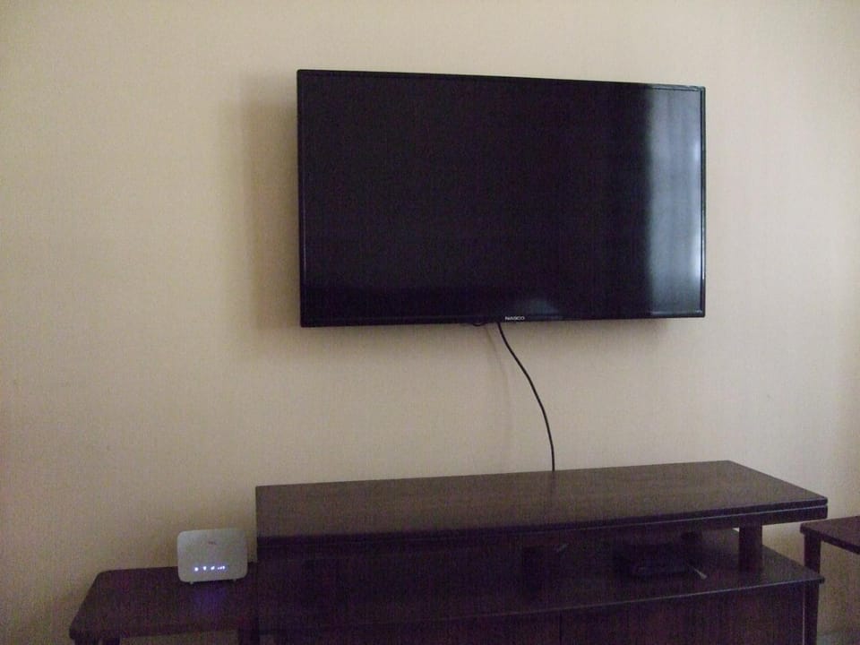 Communal lounge/ TV room, TV and multimedia
