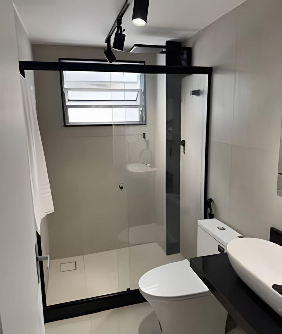 Shower, Bathroom, towels