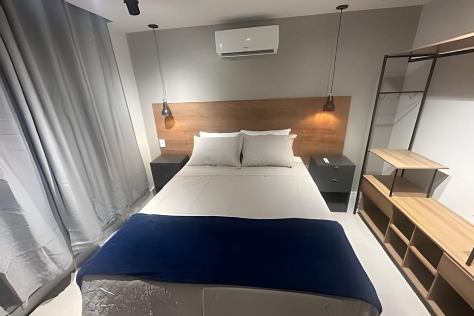 Bed, Photo of the whole room, Bedroom, air conditioner