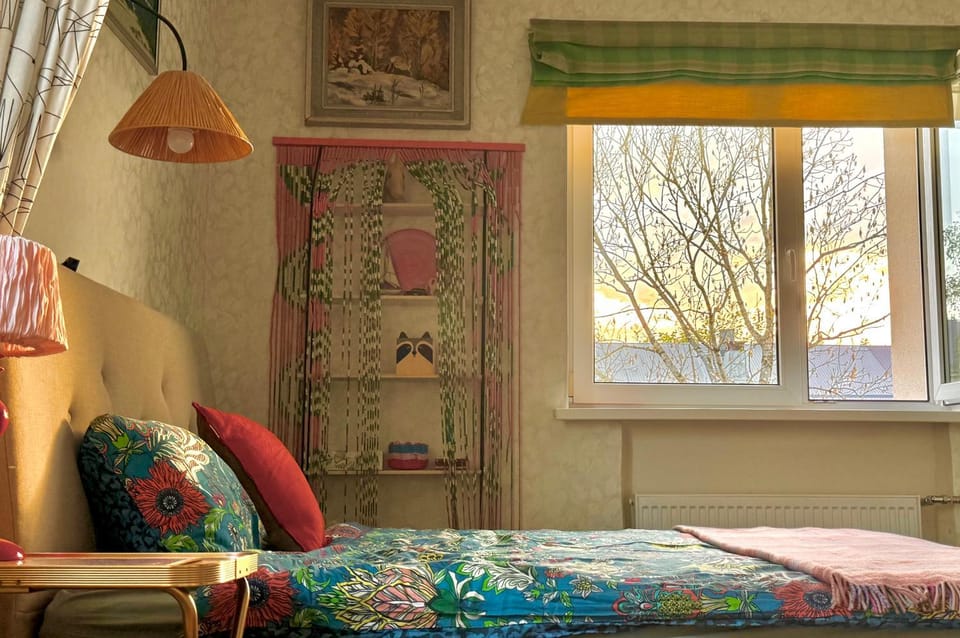 LITTLE LONDON ONE boutique apartment Netflix TV Old Town Apartment in Estonia