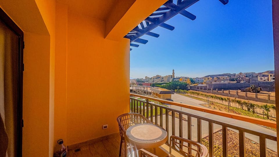Day, Balcony/Terrace
