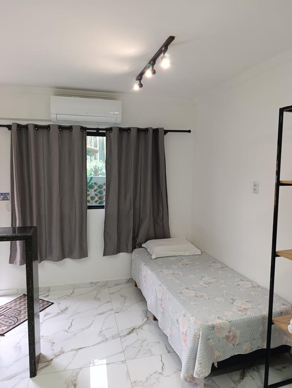 Casa Nova Centro de Penedo-Quitinete House in Resende