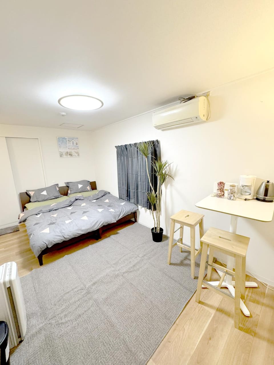 Living room, Bedroom